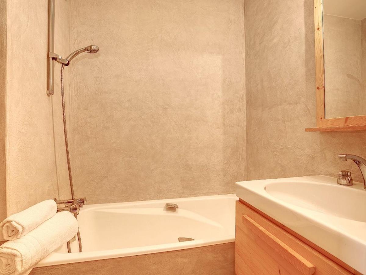 Appartement 1850, 3 Pièces, 6 Personnes - Fr-1-575-16 *